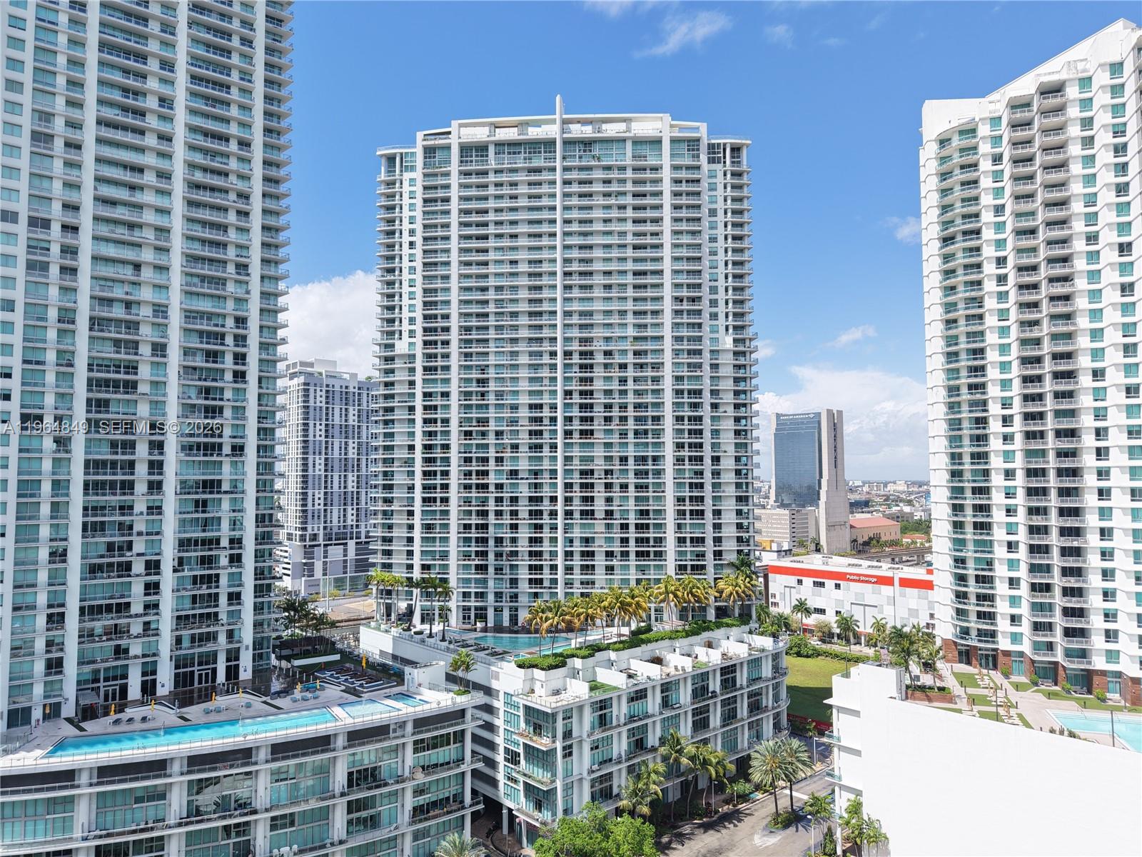 90 Southwest 3rd Street, Unit 1608 Miami, FL 33130 - Photo 30 of 32 a view of a city with tall buildings