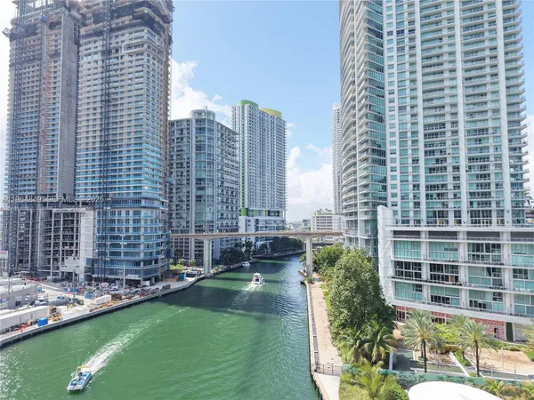 $419,000 | 90 Southwest 3rd Street, Unit 1608, Miami, FL 33130