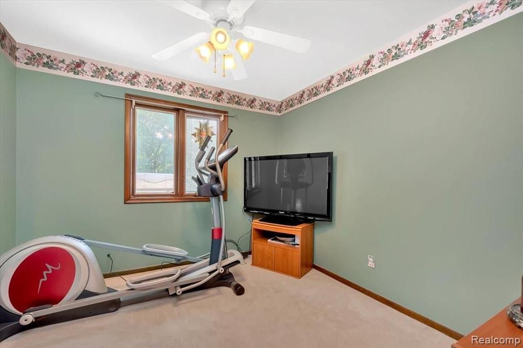 448 Gunder Drive Rochester Hills, MI 48309 - Photo 11 of 22