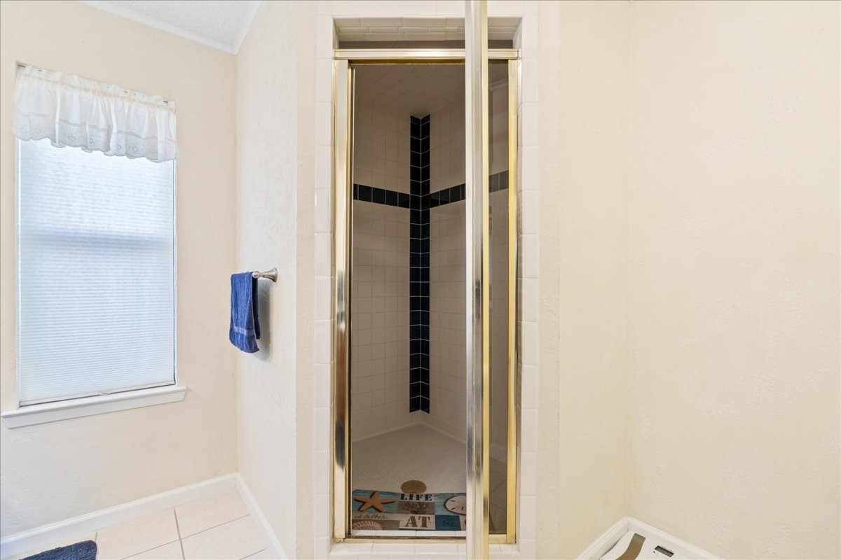 20 Saddle Rock Ridge Street Wimberley, TX 78676 - Photo 27 of 40 a view of a bathroom with a sink