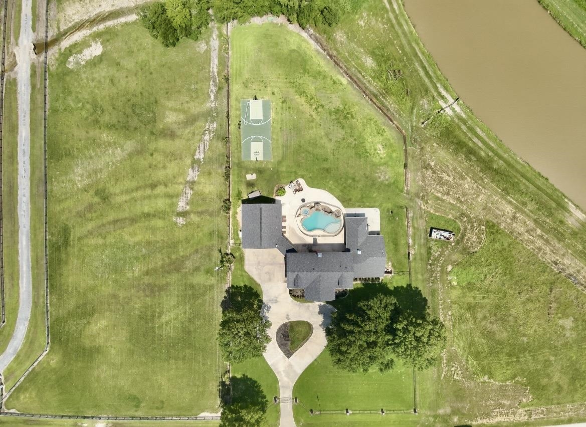 1132 Moore Road Beaumont, TX 77713 - Photo 6 of 50