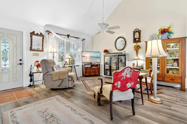 $299,900 | 9240 Southeast 150th Street, Summerfield, FL 34491