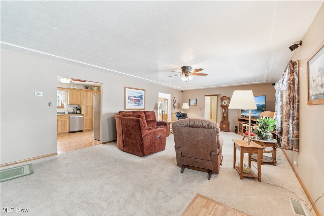 52458 North Ridge Road Vermilion, OH 44089 - Photo 3 of 45