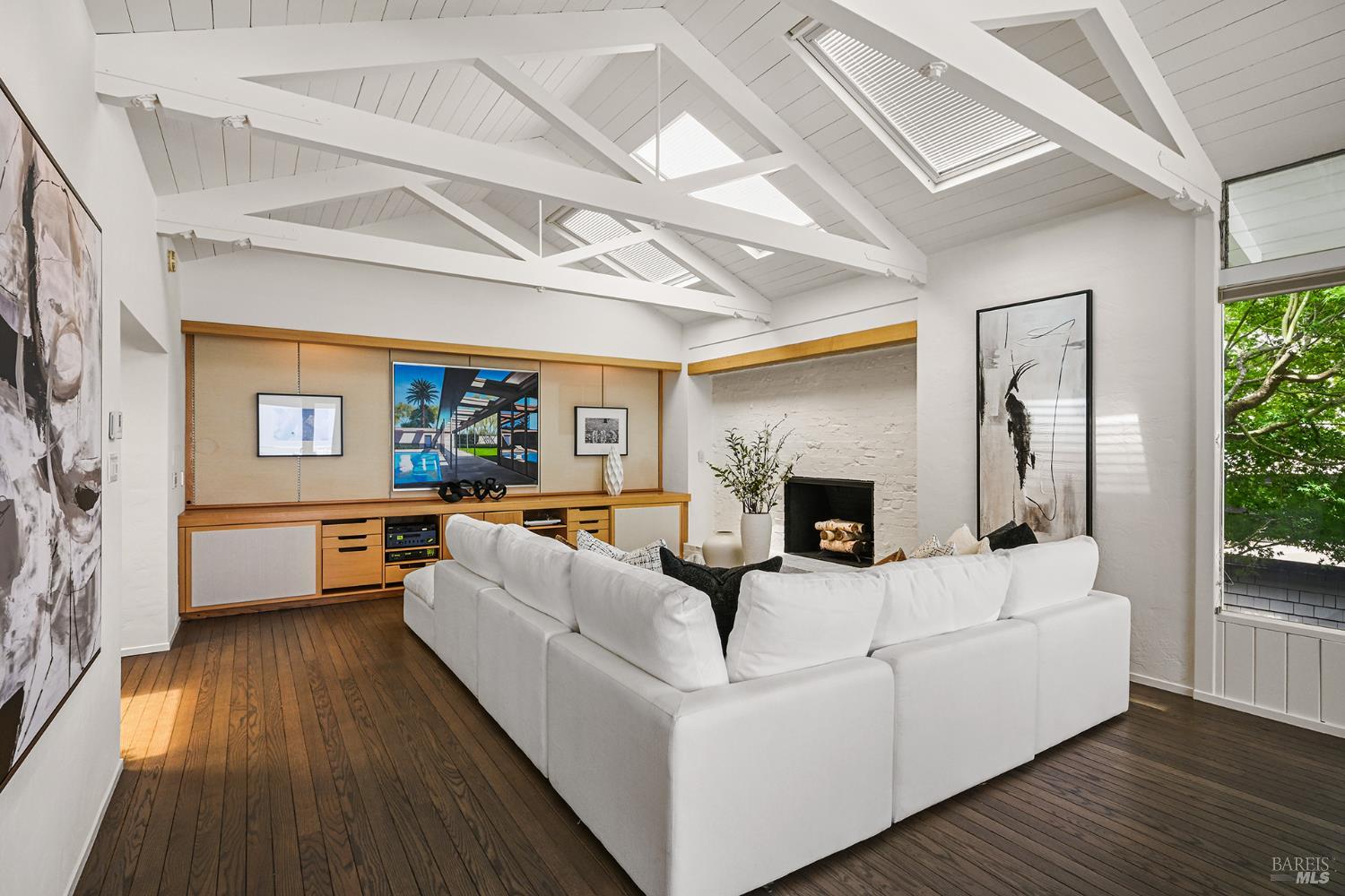 73 Cloud View Road Sausalito, CA 94965 - Photo 6 of 60