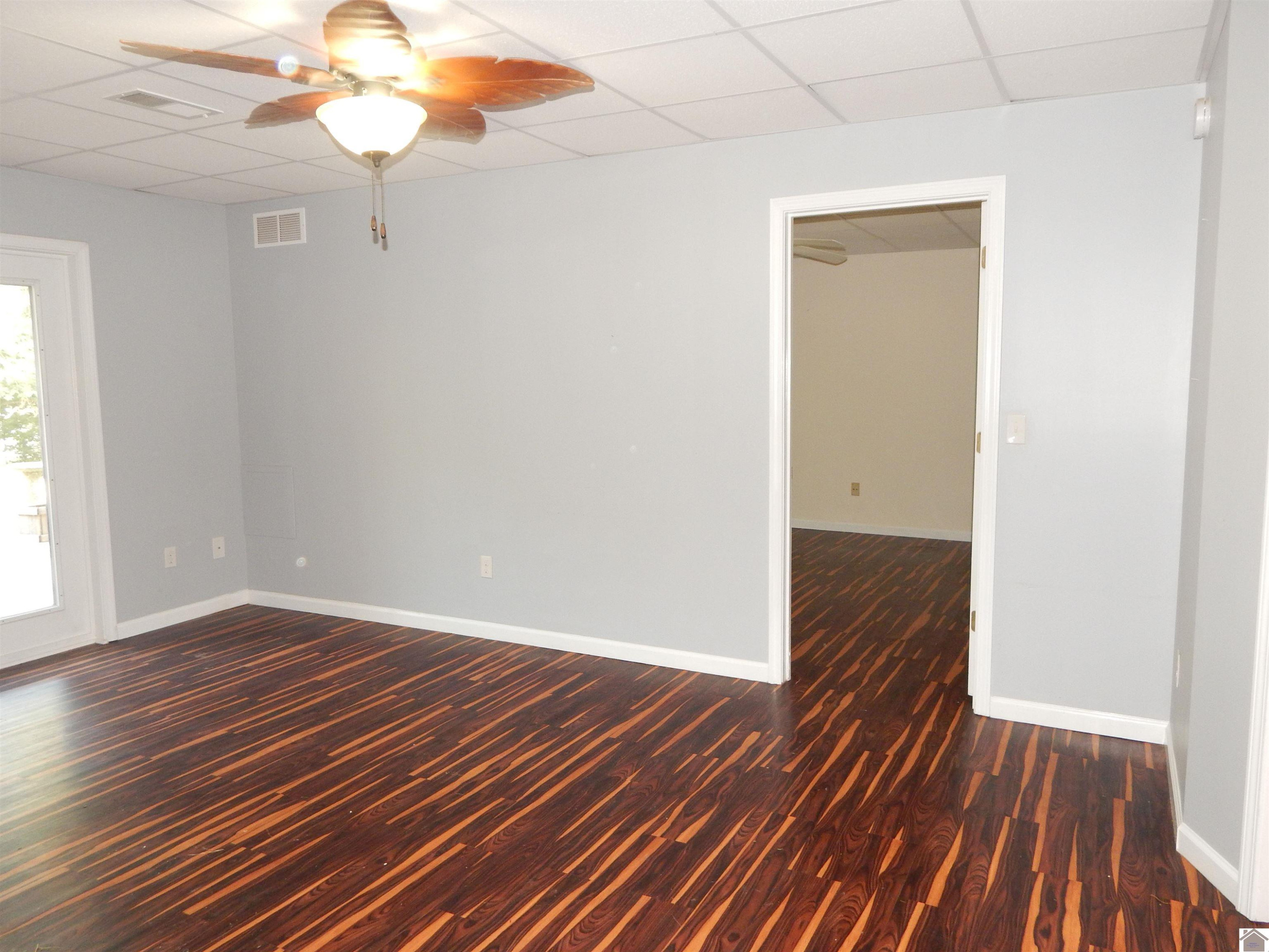 283 Delaware Road Gilbertsville, KY 42044 - Photo 20 of 35 DOWNSTAIRS FAMILYROOM
