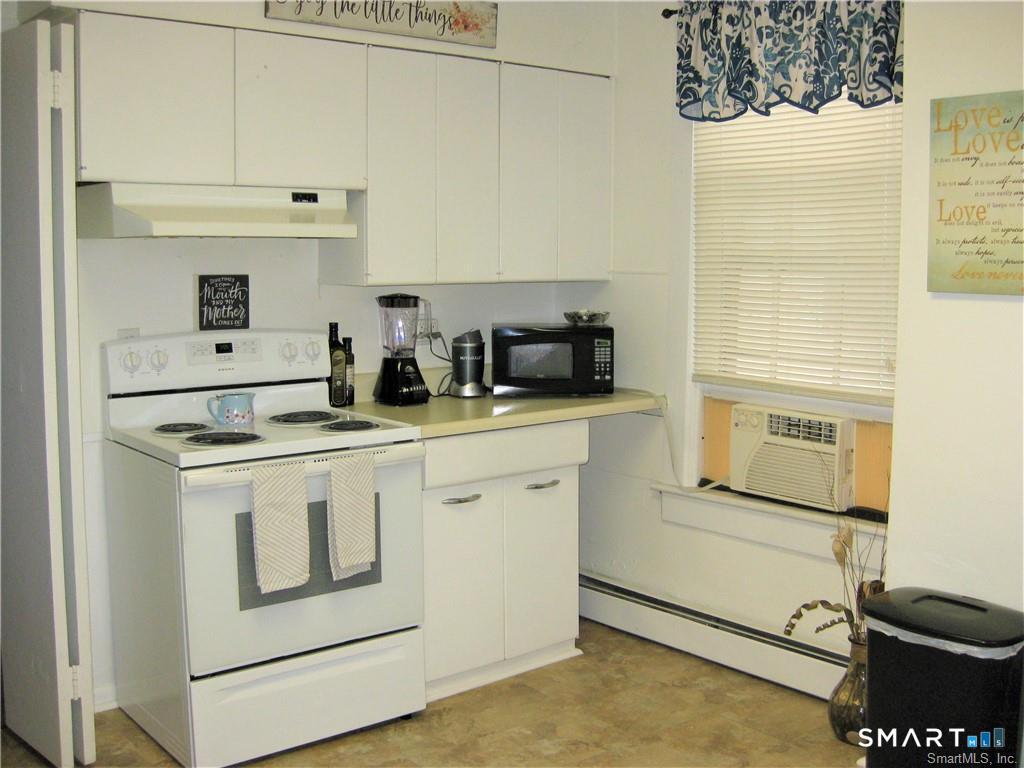 45 West Main Street, Unit 1 Mystic, CT 06355 - Photo 5 of 8