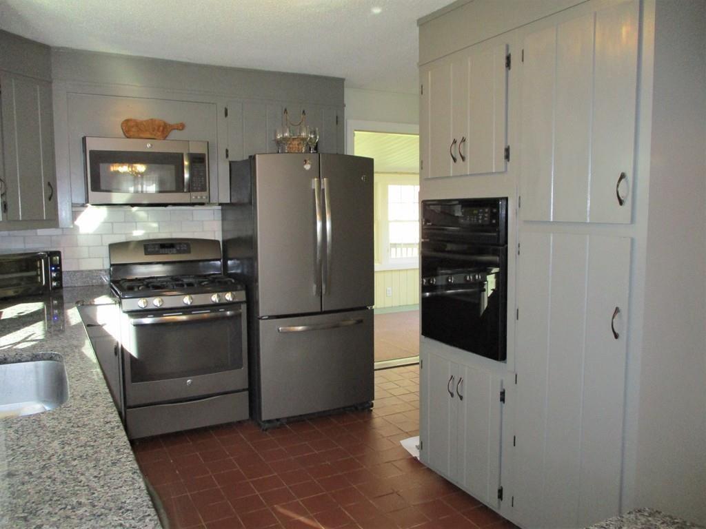 19 Gold Nugget Road Spencer, MA 01562 - Photo 8 of 32 Gallery Image 8