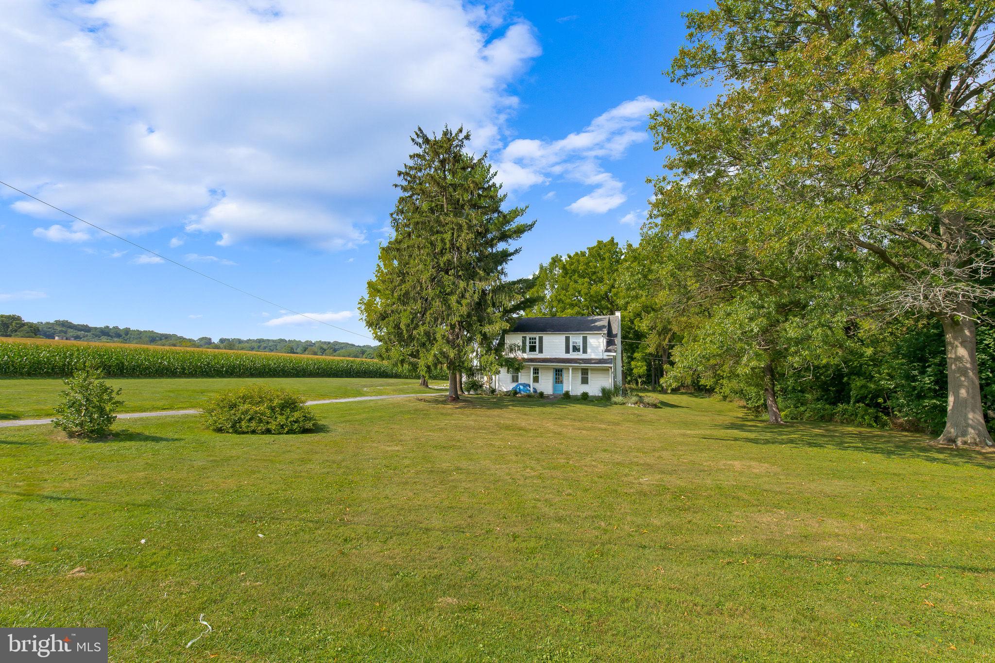 2860 Weaver Road Lancaster, PA 17601 - Photo 3 of 16