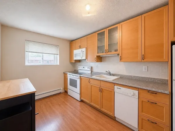 $2,500 | 28 Westgate Road, Unit 5, Boston, MA 02467