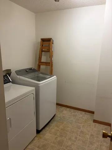 $185,000 | 543 Roundhouse Street, Shakopee, MN 55379