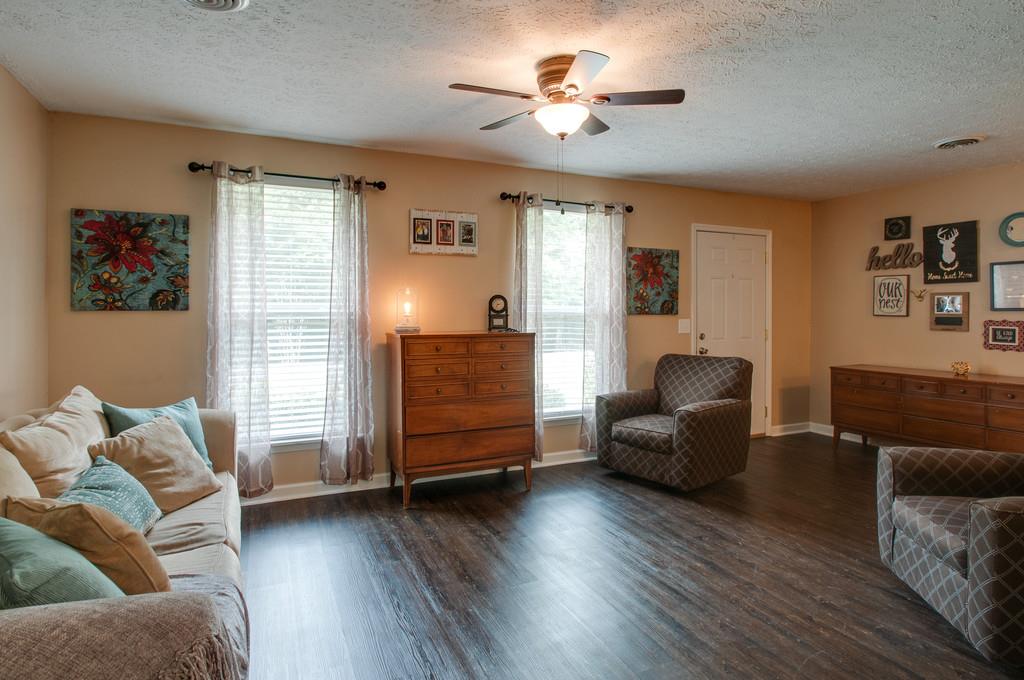 22 McMurtry Road Goodlettsville, TN 37072 - Photo 3 of 18 Gallery Image 3