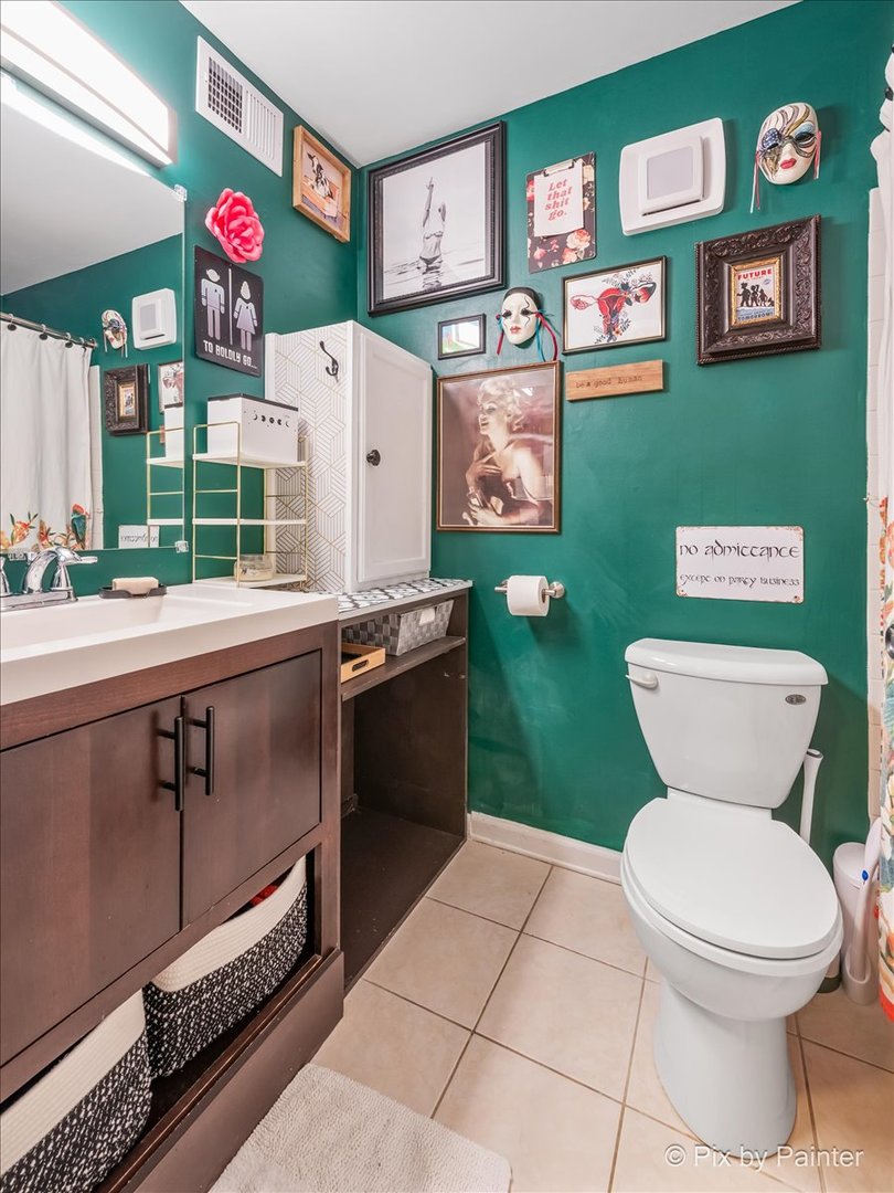 3255 Kirchoff Road, Unit 308 Rolling Meadows, IL 60008 - Photo 12 of 27 Gallery Image 12