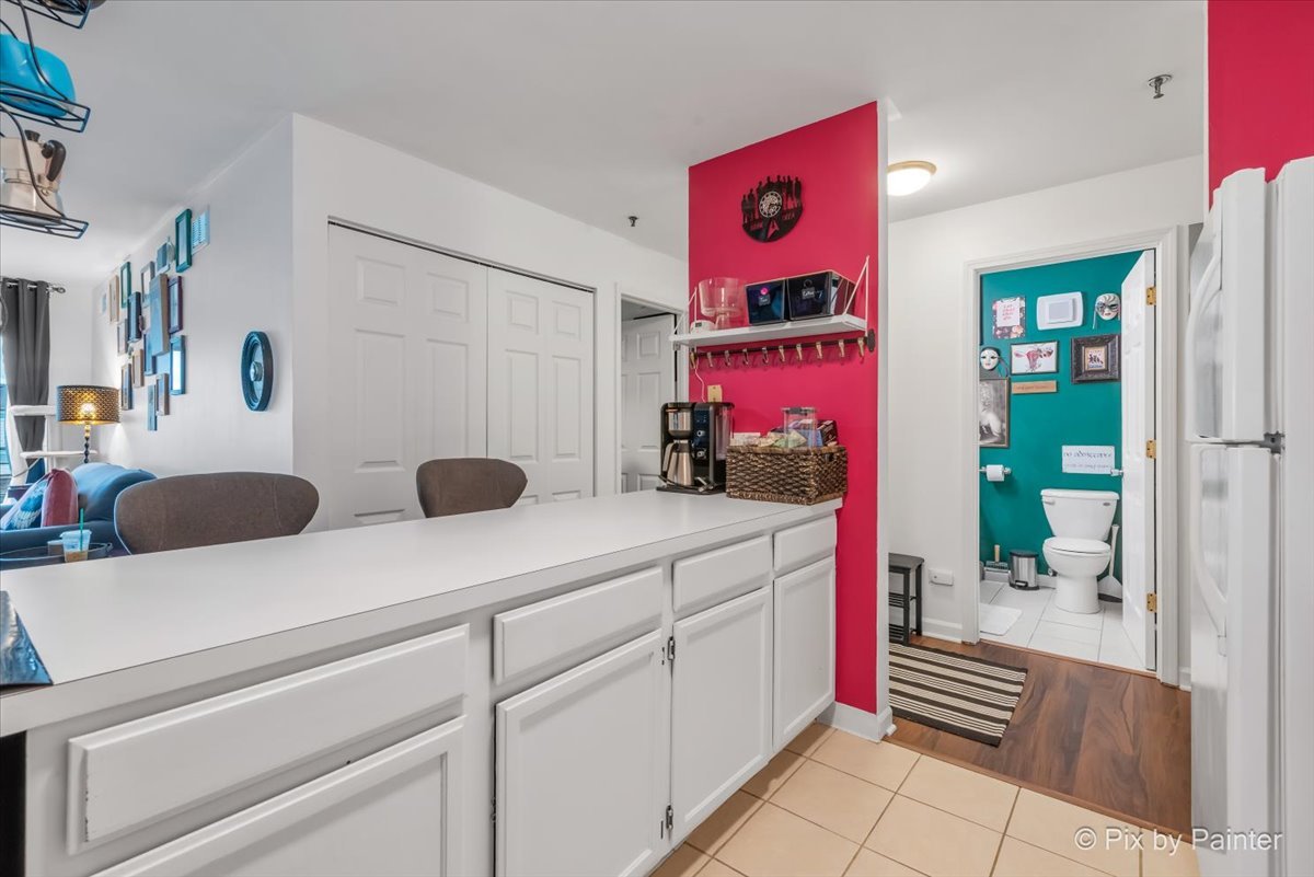 3255 Kirchoff Road, Unit 308 Rolling Meadows, IL 60008 - Photo 10 of 27 Gallery Image 10