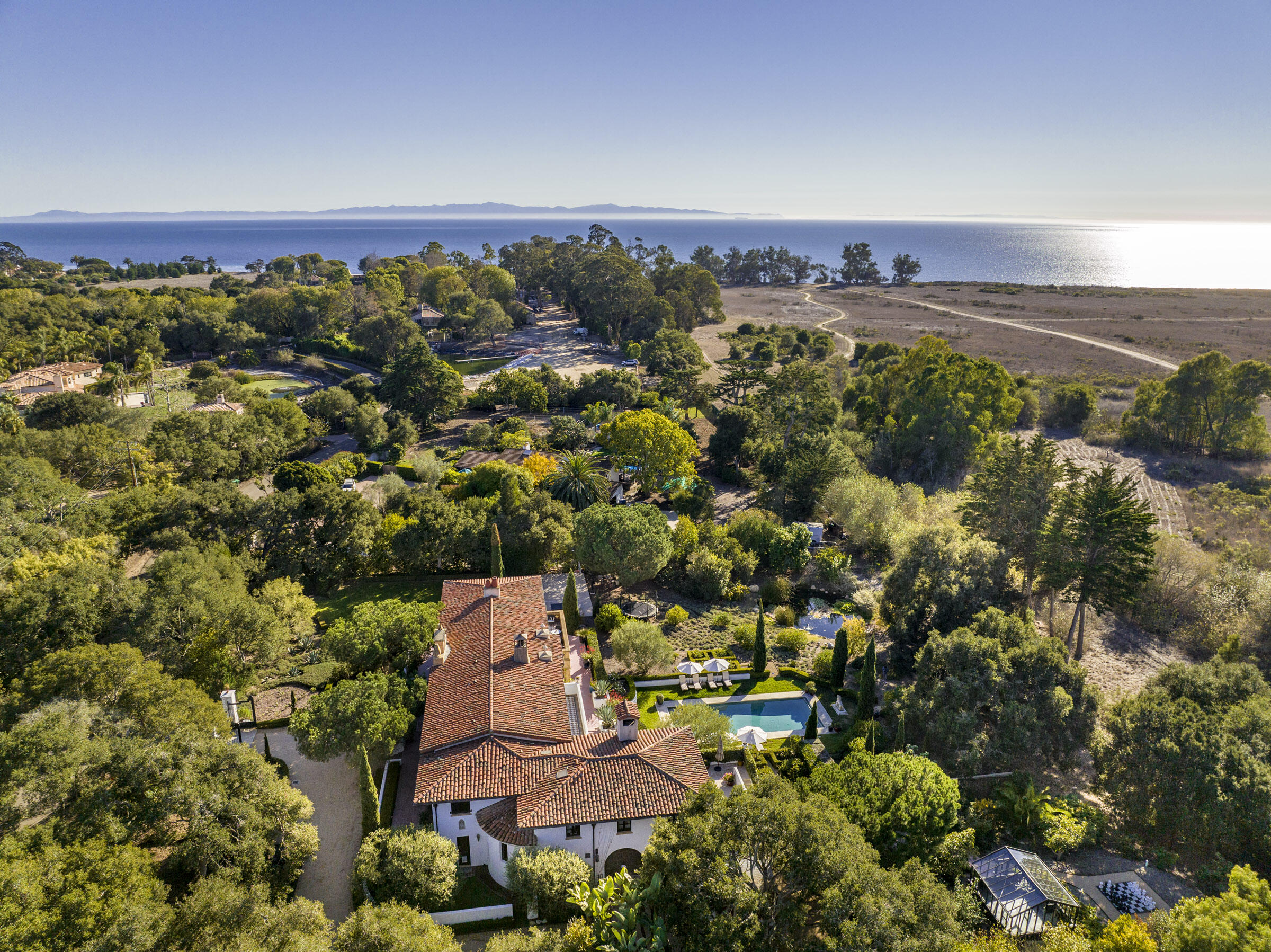 4689 Via Roblada Hope Ranch, CA 93110 - Photo 11 of 30 Adjacent to More Mesa