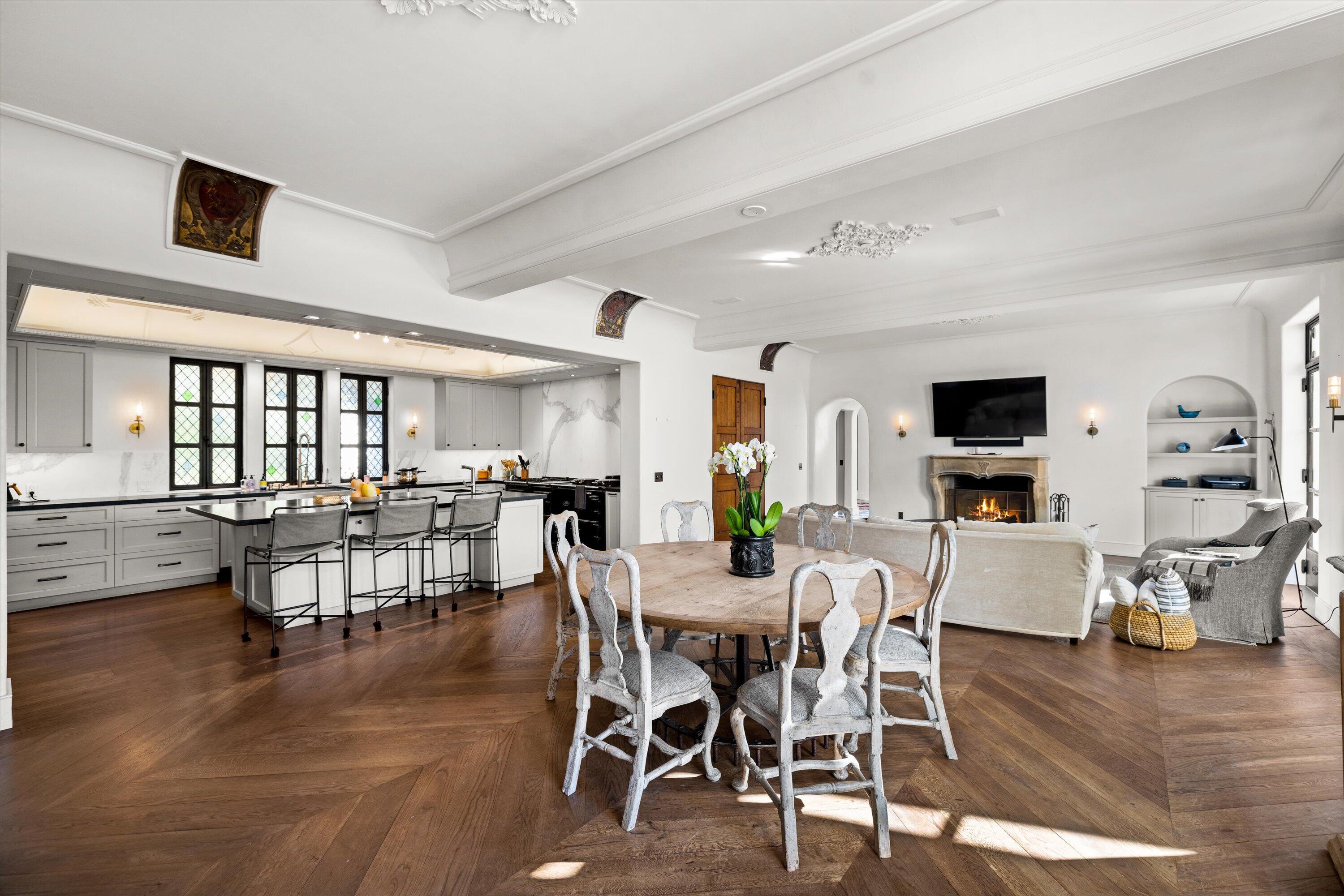 4689 Via Roblada Hope Ranch, CA 93110 - Photo 16 of 30 Informal Great Room