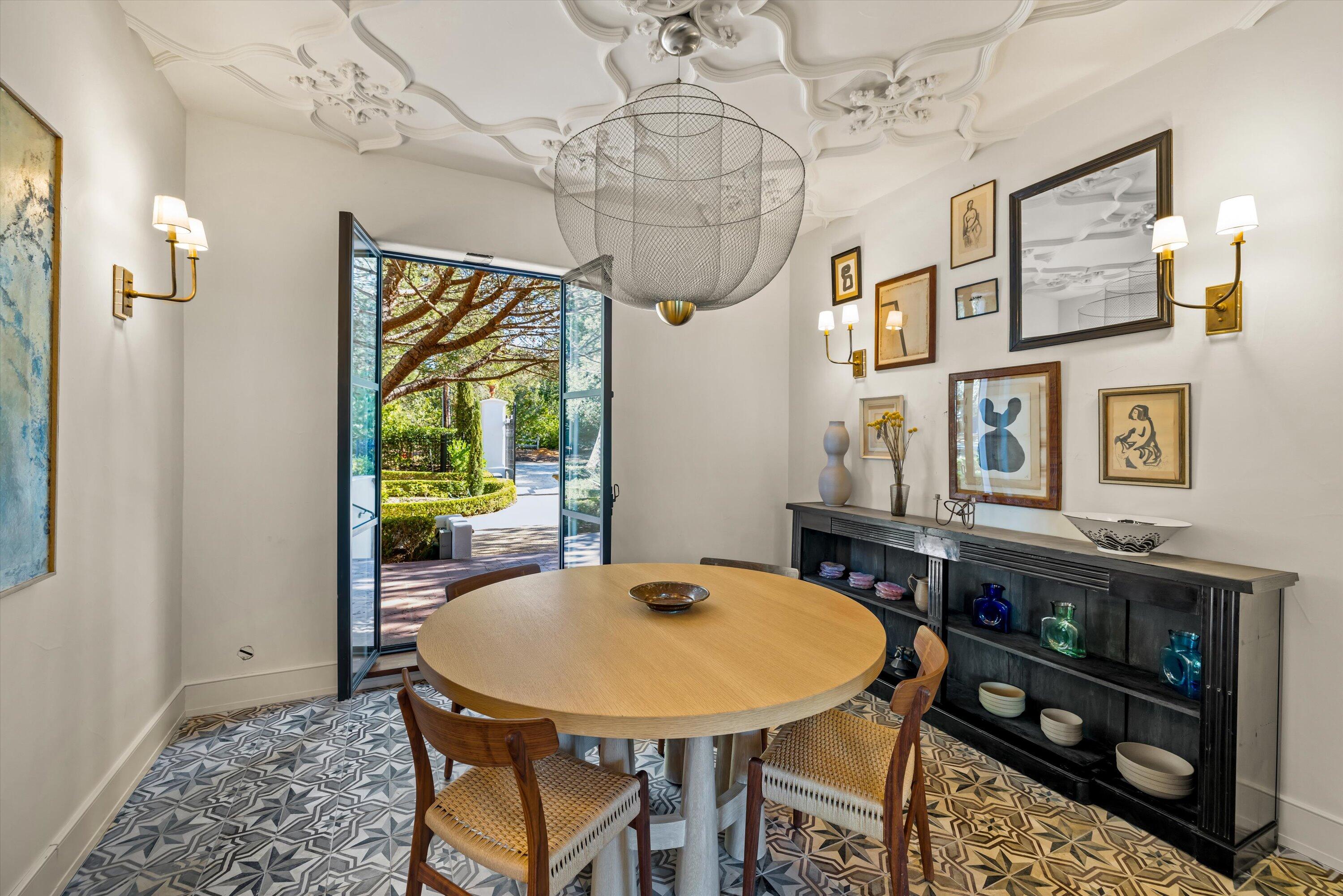 4689 Via Roblada Hope Ranch, CA 93110 - Photo 20 of 30 Breakfast room