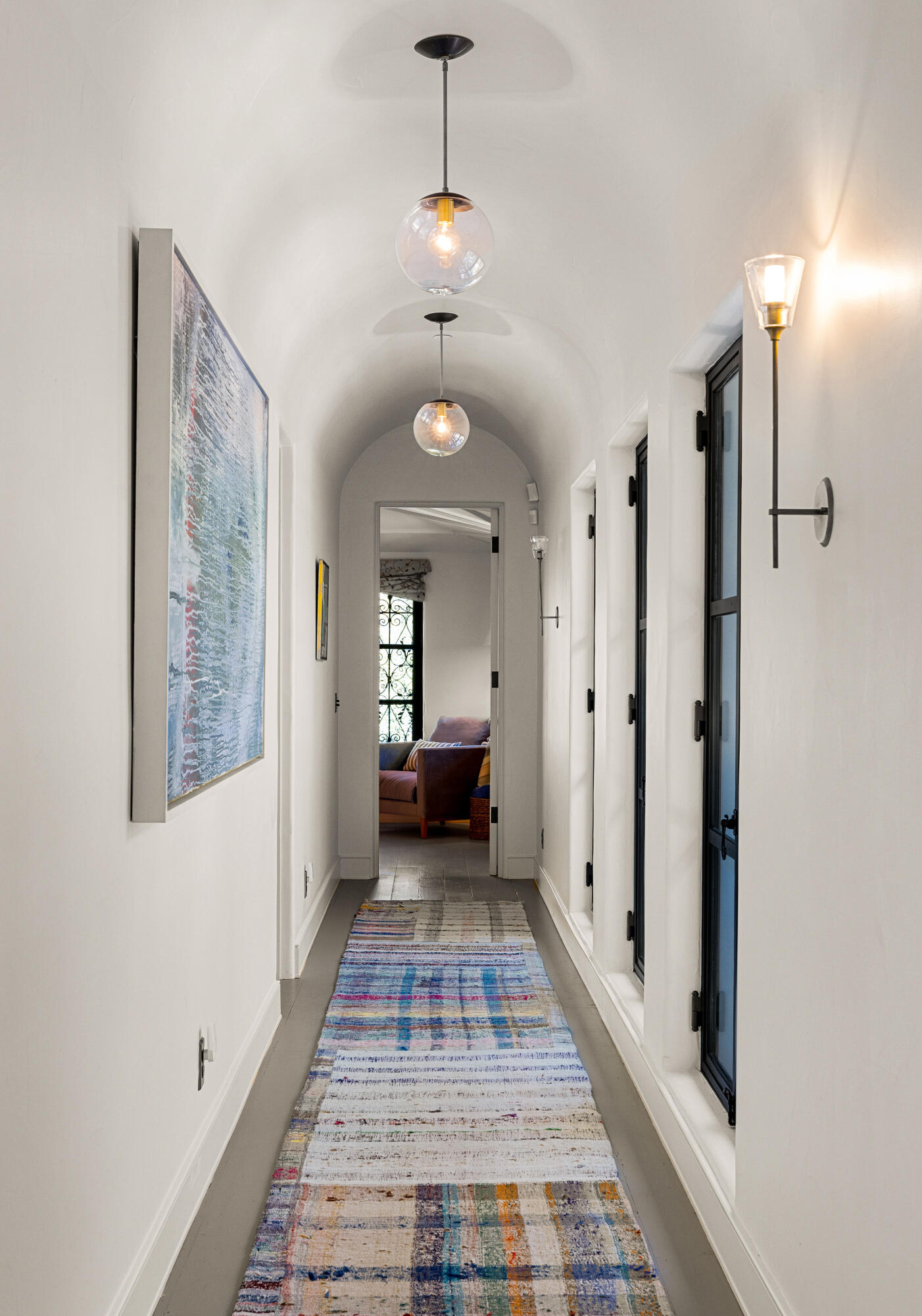 4689 Via Roblada Hope Ranch, CA 93110 - Photo 24 of 30 Hallway