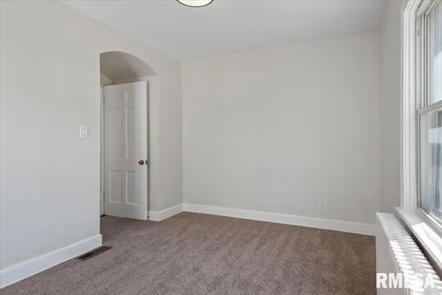 $164,900 | 2124 North 6th Street, Springfield, IL 62702