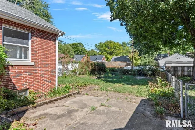 $164,900 | 2124 North 6th Street, Springfield, IL 62702