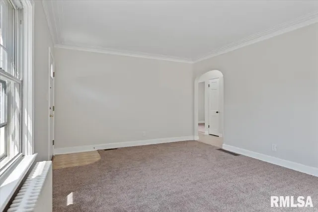 $164,900 | 2124 North 6th Street, Springfield, IL 62702