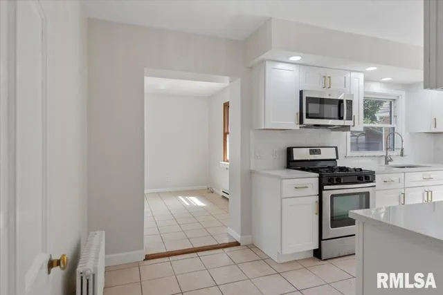 $164,900 | 2124 North 6th Street, Springfield, IL 62702