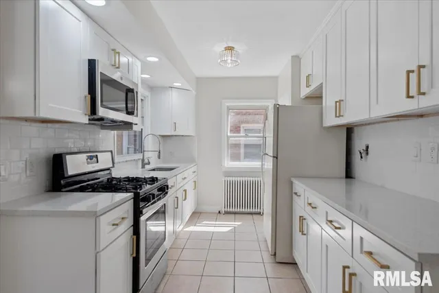 $164,900 | 2124 North 6th Street, Springfield, IL 62702