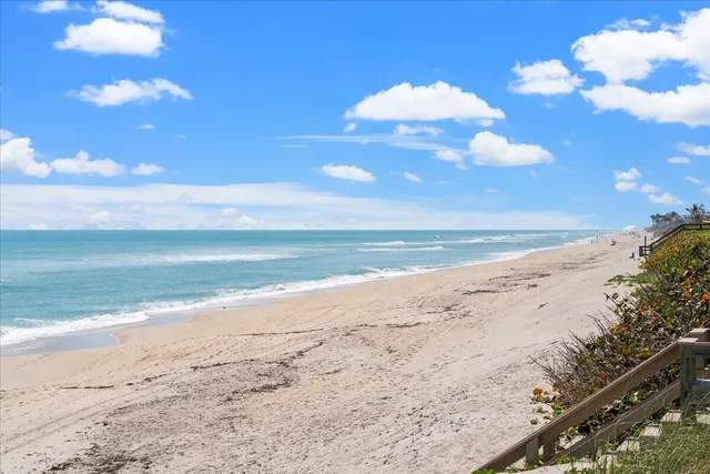 $419,900 | 5584 Cord Grass Lane, Melbourne Beach, FL 32951