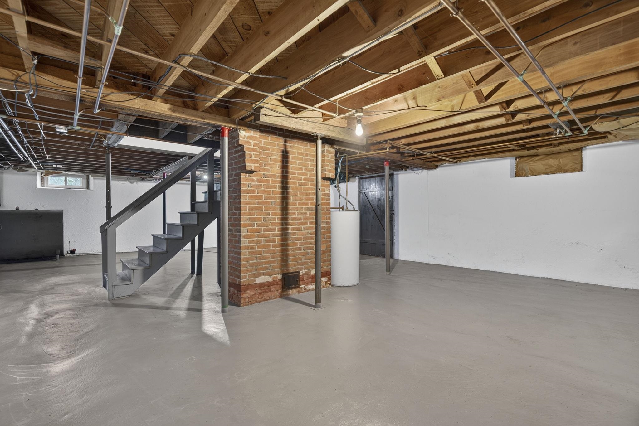 831 Maple Street Manchester, NH 03104 - Photo 31 of 35 Gallery Image 31