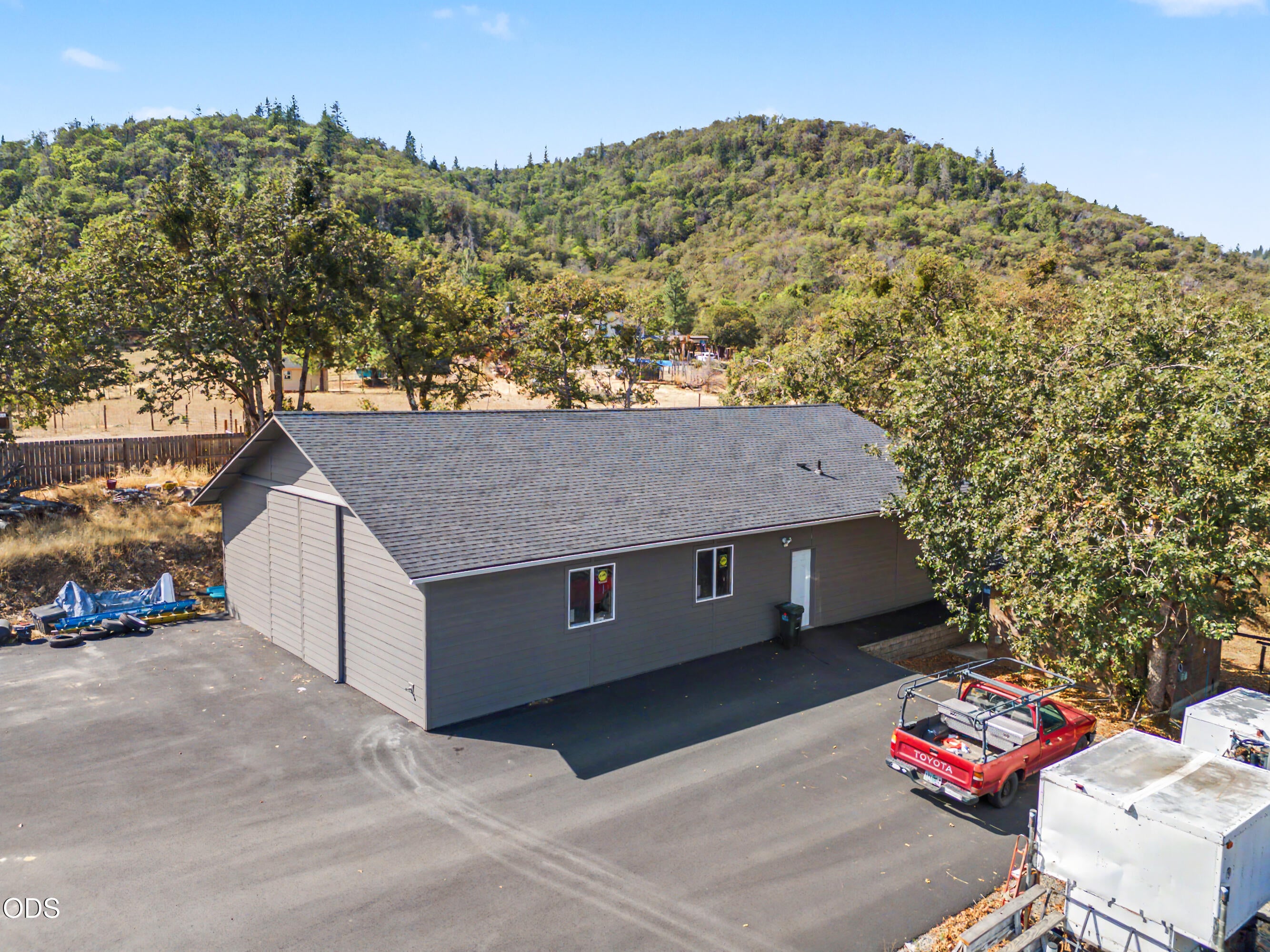 4873 Old Stage Road Central Point, OR 97502 - Photo 35 of 47 Gallery Image 35