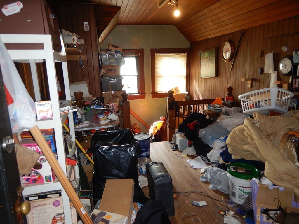 288 St James Avenue Springfield, MA 01109 - Photo 25 of 34 a living room with furniture and a flat screen tv