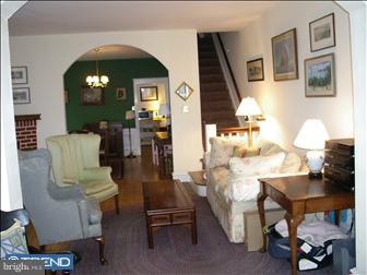 126 Arnold Road Ardmore, PA 19003 - Photo 3 of 6 Living Room