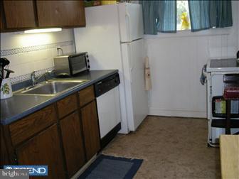 126 Arnold Road Ardmore, PA 19003 - Photo 4 of 6 Kitchen