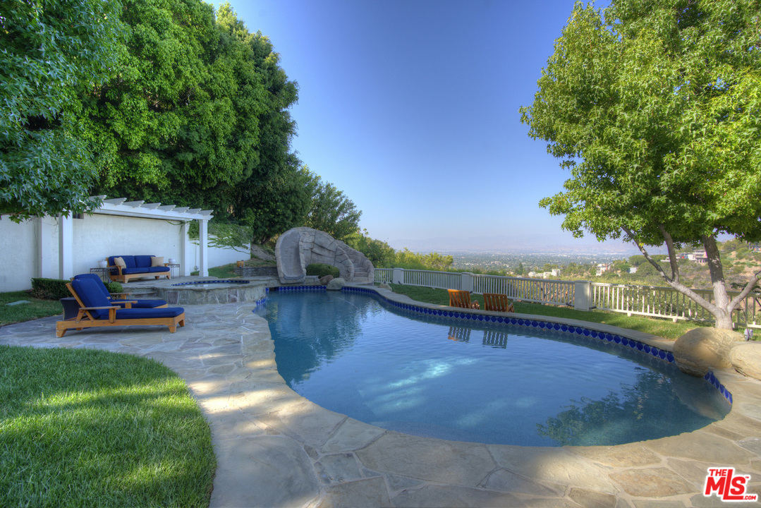 13959 Durham Road Beverly Hills, CA 90210 - Photo 21 of 50