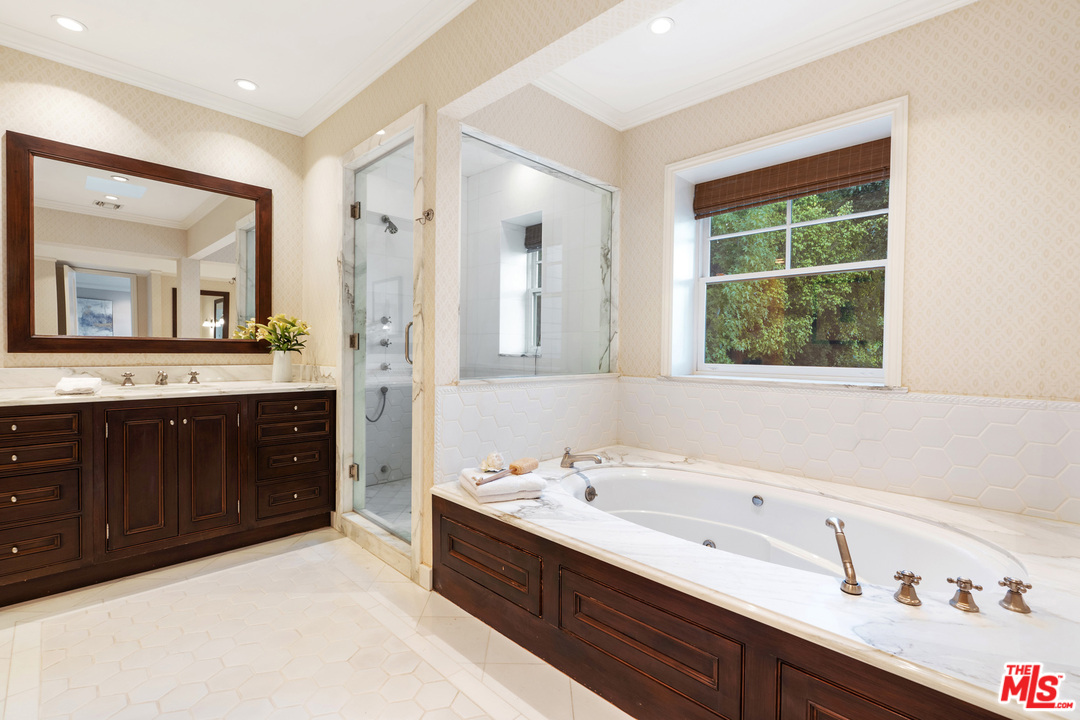 13959 Durham Road Beverly Hills, CA 90210 - Photo 35 of 50