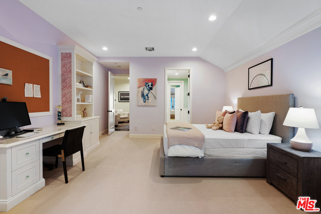 13959 Durham Road Beverly Hills, CA 90210 - Photo 40 of 50
