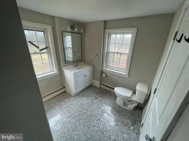 $2,100 | 722 Faust Road, Perkiomenville, PA 18074