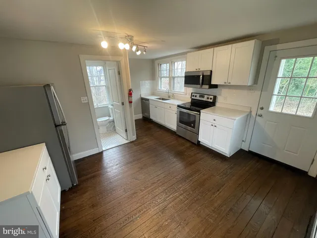 $2,100 | 722 Faust Road, Perkiomenville, PA 18074