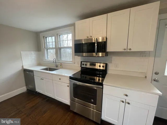 $2,100 | 722 Faust Road, Perkiomenville, PA 18074