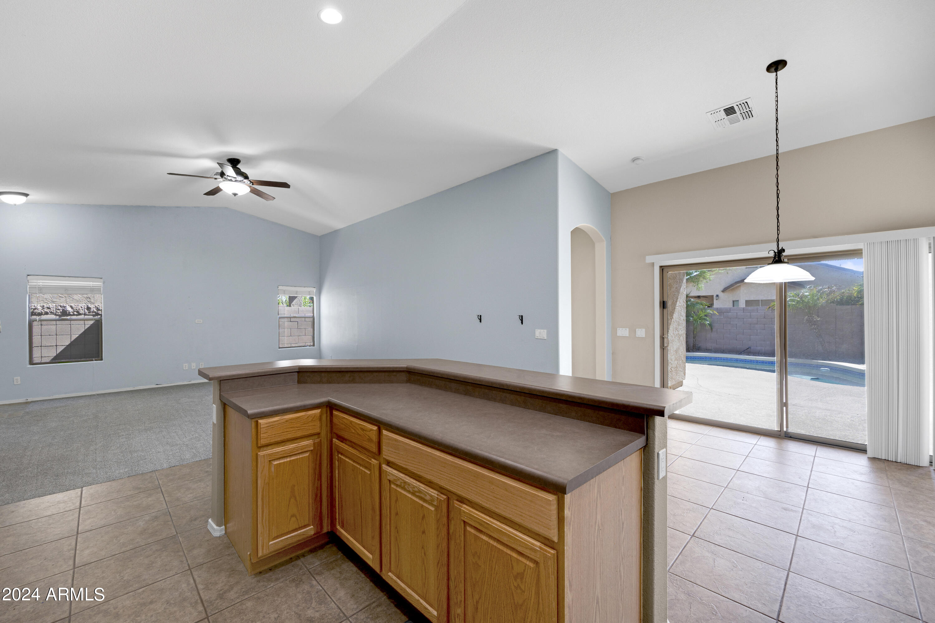 44263 Rhinestone Road Maricopa, AZ 85139 - Photo 10 of 27 Kitchen/Dining Room