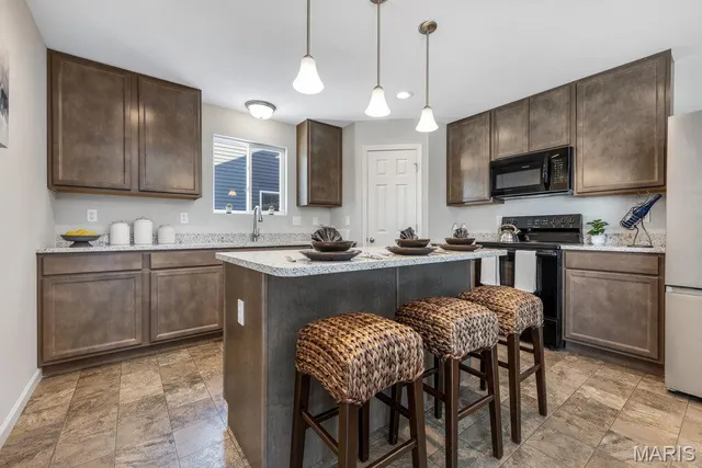 $465,000 | 3249 River Breeze Court, St. Charles, MO 63301