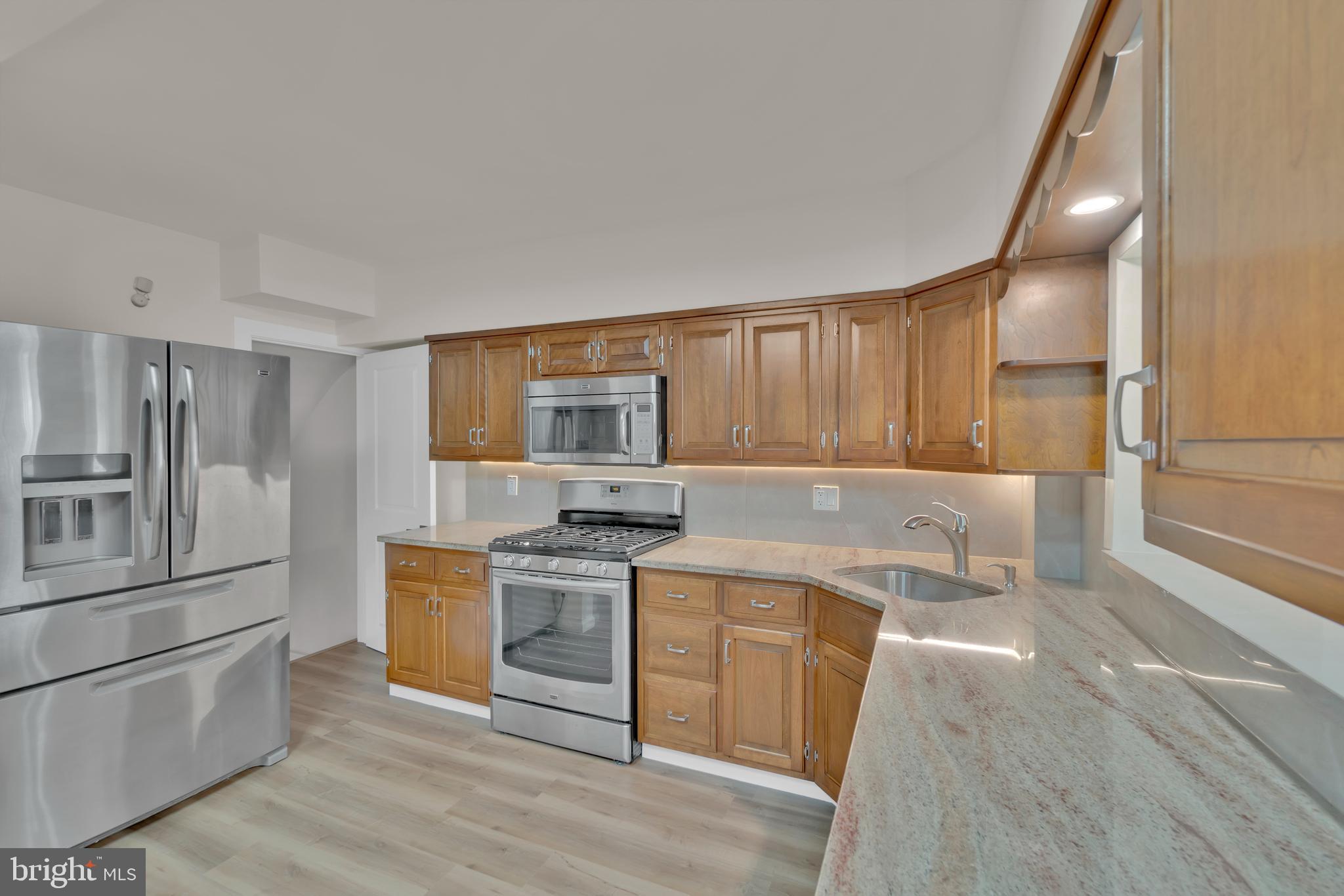 2725 Kirkleigh Road Baltimore, MD 21222 - Photo 13 of 50 Kitchen with Stainless Appliances