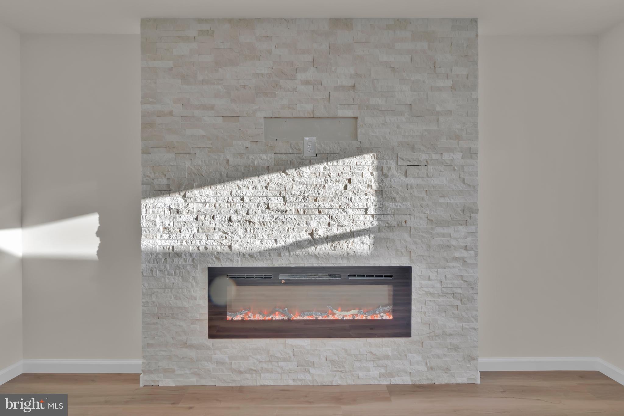 2725 Kirkleigh Road Baltimore, MD 21222 - Photo 20 of 50 Family Room