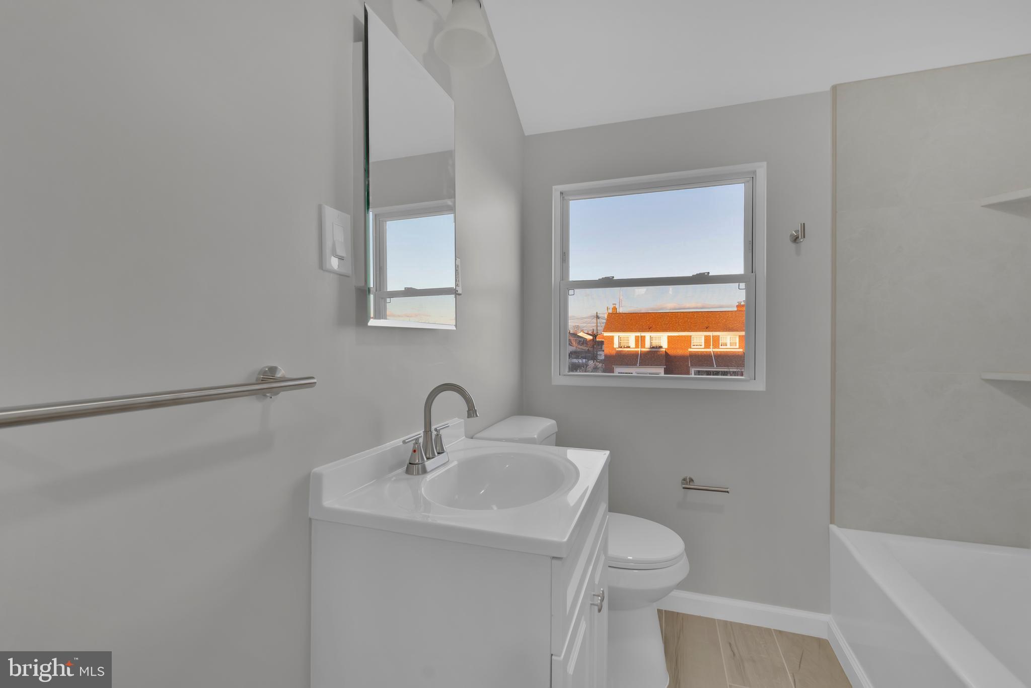 2725 Kirkleigh Road Baltimore, MD 21222 - Photo 38 of 50 Bathroom