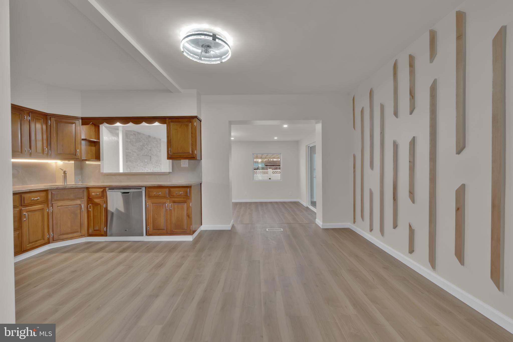 2725 Kirkleigh Road Baltimore, MD 21222 - Photo 10 of 50 Dining Room