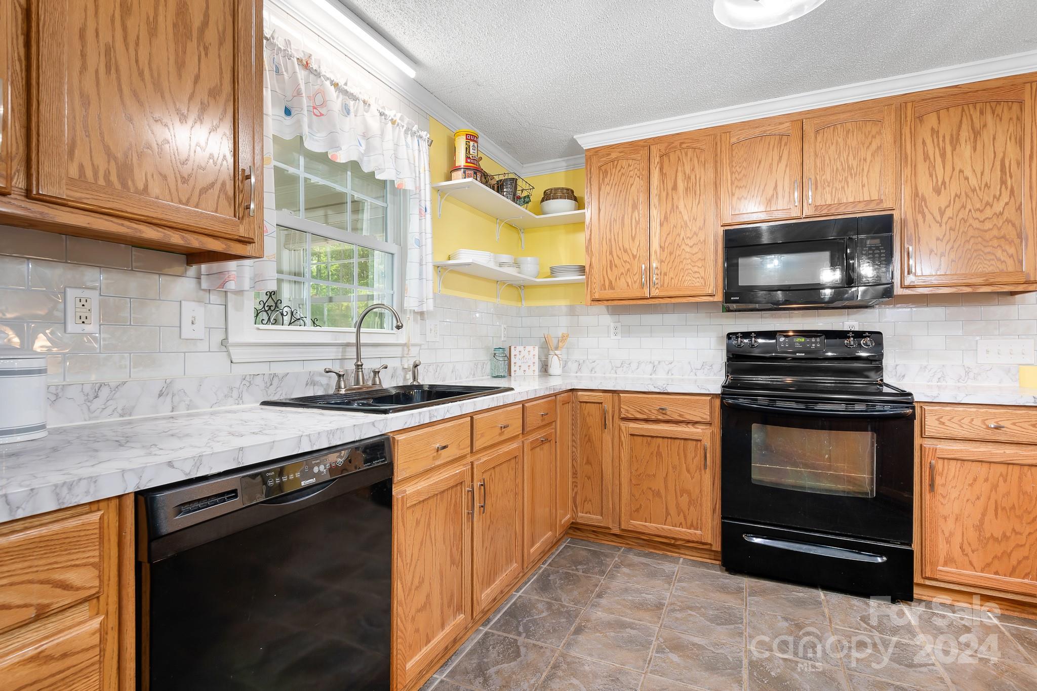 4953 Irish Potato Road Kannapolis, NC 28083 - Photo 11 of 35 Gallery Image 11