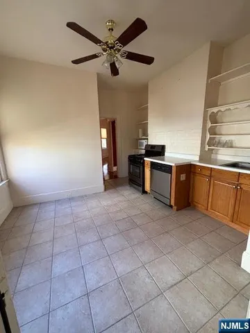 $2,800 | 252 Highwood Avenue, Unit 1, Ridgewood, NJ 07450