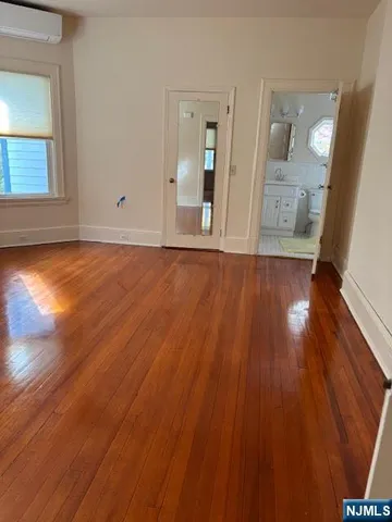 $2,800 | 252 Highwood Avenue, Unit 1, Ridgewood, NJ 07450