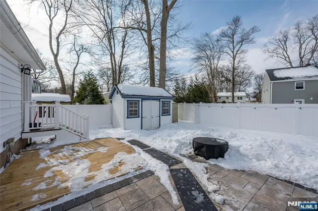 $575,000 | 7 Carlson Place, Lake Hiawatha, NJ 07034