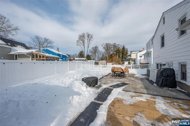 $575,000 | 7 Carlson Place, Lake Hiawatha, NJ 07034