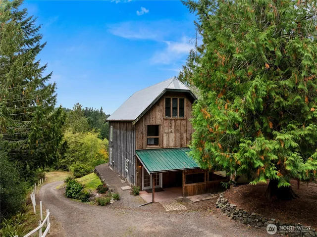 $695,000 | 27272 Big Valley Road Northeast, Poulsbo, WA 98370